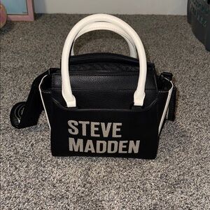 Steve Madden Black & White Purse with Crossbody Strap